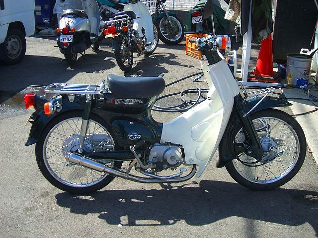 スーパーカブ